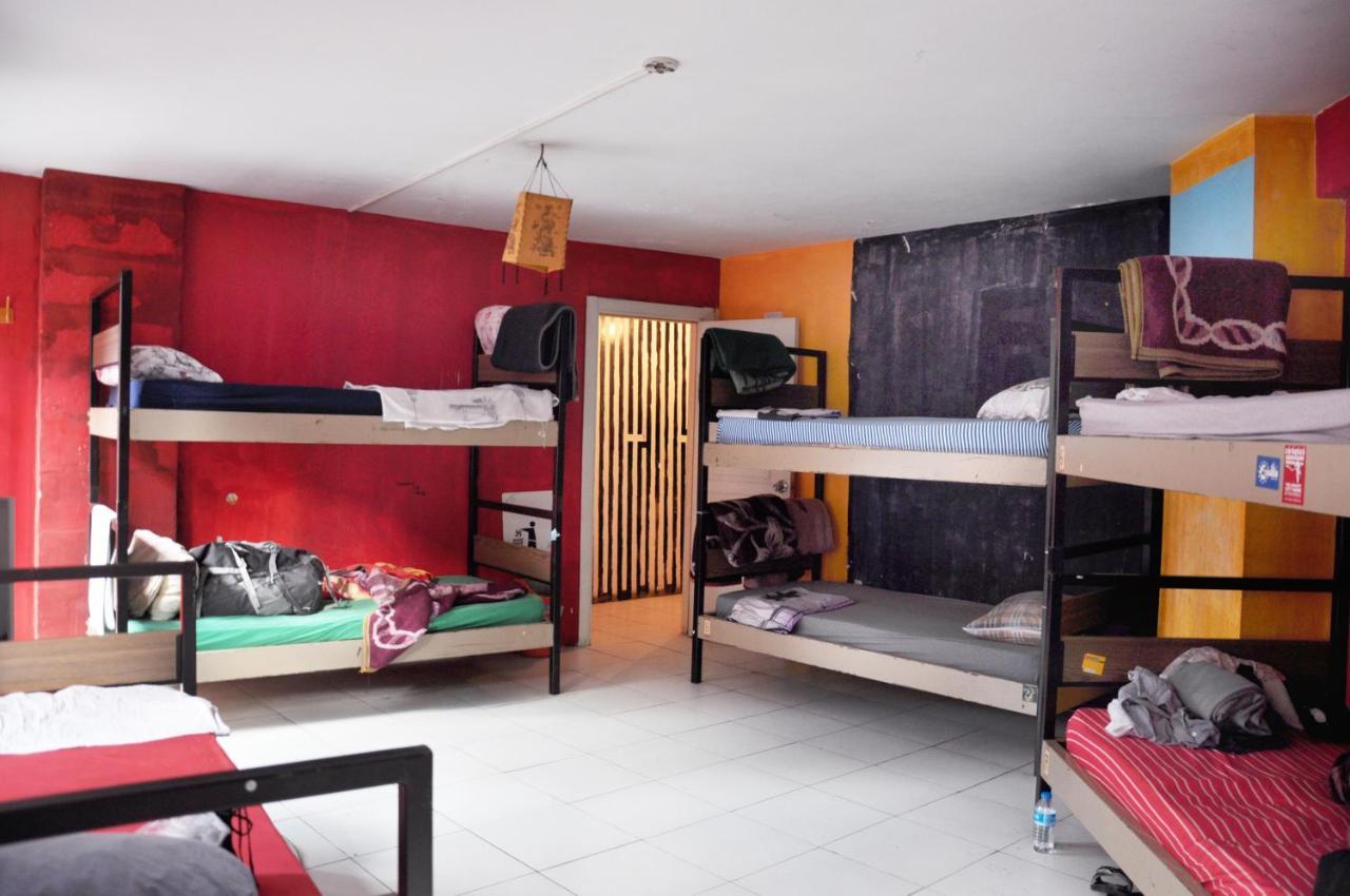 Neverland Hostel Istanbul Exterior foto